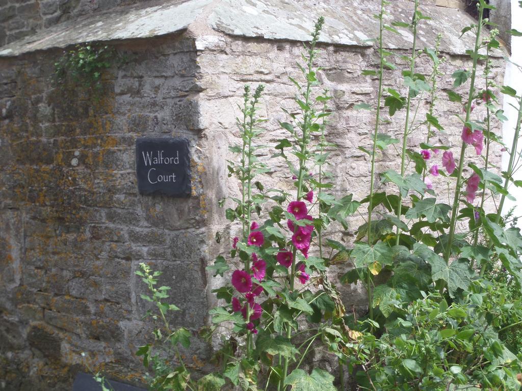 Walford Court Bed and Breakfast Leintwardine Buitenkant foto