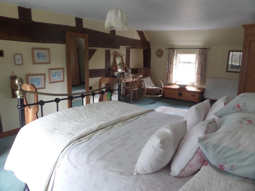 Walford Court Bed and Breakfast Leintwardine Buitenkant foto